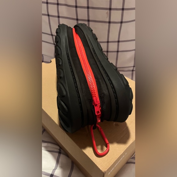 Merrell Men's Black and Red Hut Moc 2 Packable shoes size 12 new in box - Picture 10 of 10